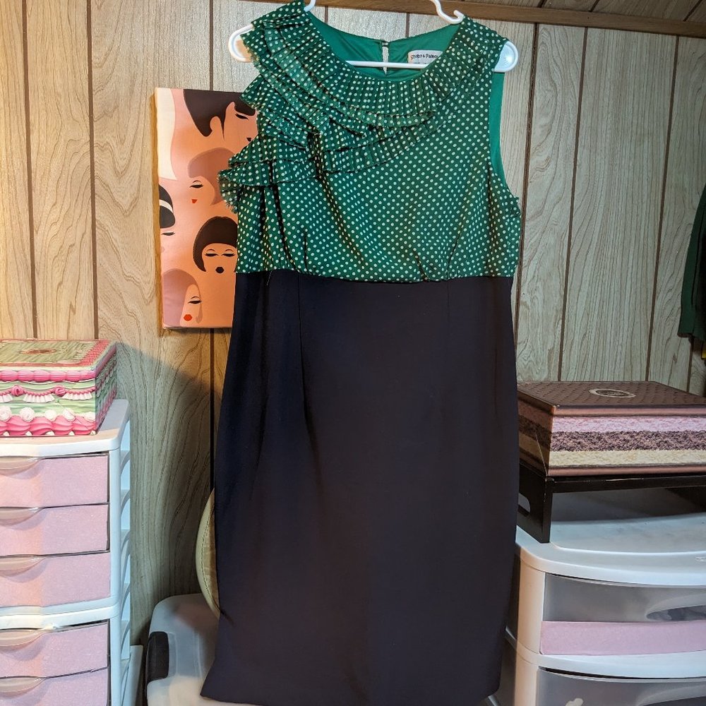 Perfect Navy/Green Color Combo on this Mod Sheath